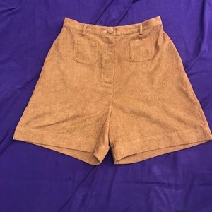Samantha pleet tan shorts